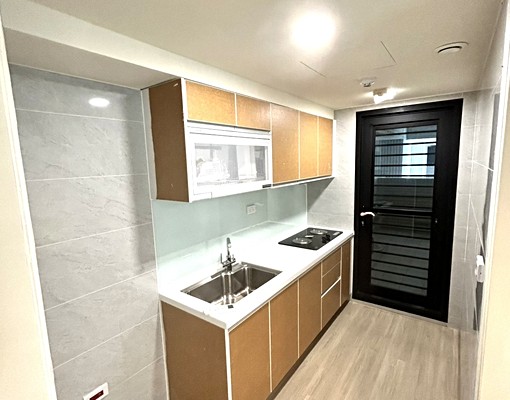 全新未住♦️朝南非面74大三房含平車♦️屋主自租可租補戶籍 - Image 6