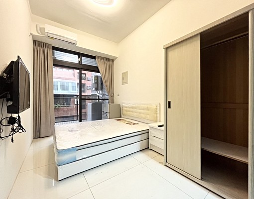 近一中+台中火車站超值電梯套房💖可租補💖固定機車位🌟 - Image 1