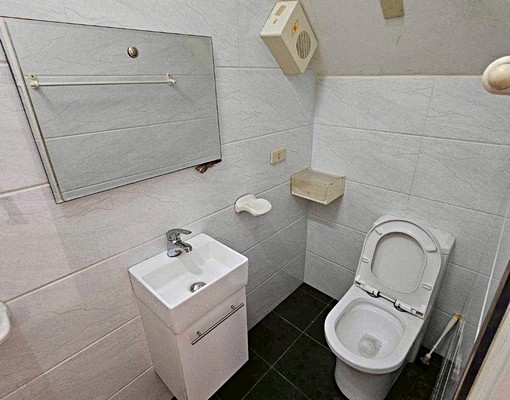 大雅近74北屯中科💖整棟四房透天💖可租補可戶籍｜簡配平車 - Image 12