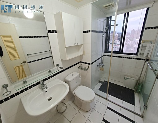 兩房車位大陽台，拎包入住，大遠百新光三越市政府📣Expat - Image 12