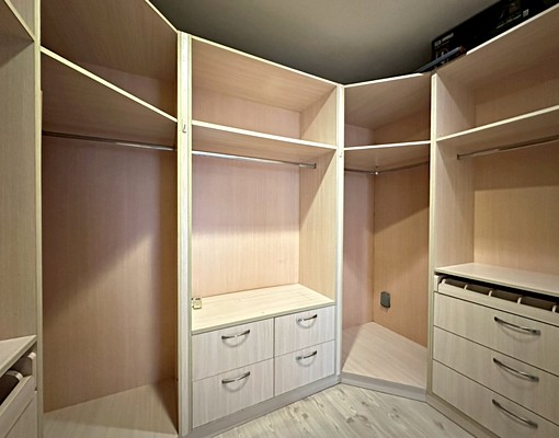 可租補|超讚近豐原車站太平洋百貨|水源路精華地段透天 - Image 6