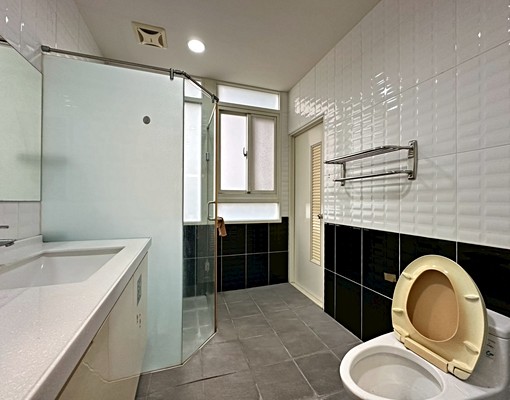 可租補|超讚近豐原車站太平洋百貨|水源路精華地段透天 - Image 7