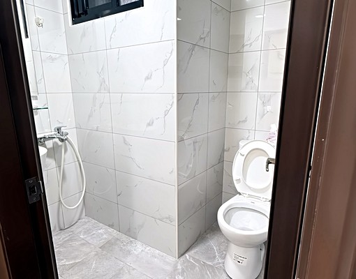 適合小家庭/上班族大學生合租/全新裝潢兩房/可租補/仲介勿擾 - Image 6