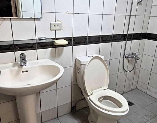 免仲可補助/藝文特區漂亮3房車.住巴黎包你發/家具齊全 - Image 8