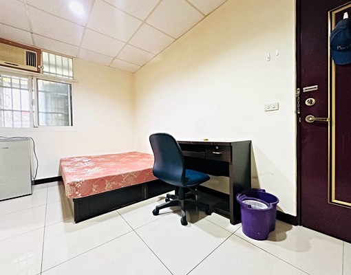 板新站/中山路/租屋補助/獨立陽台洗衣機/對外窗 - Image 2