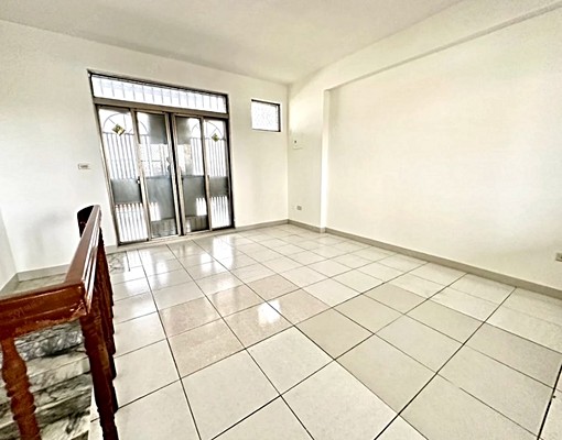 莒光商圈#近捷運樓中樓3+1房+車位大坪數公寓(出租) - Image 12