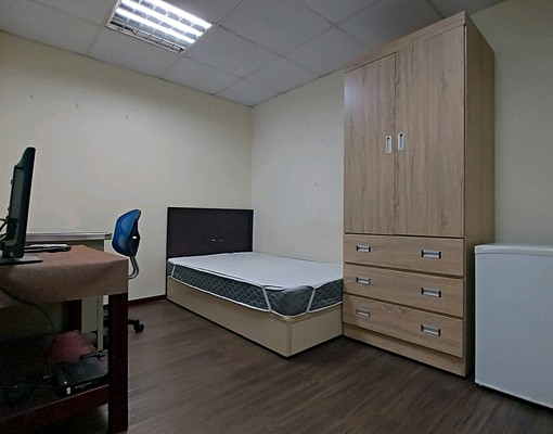 (暫有人預定)近樂華夜市/生活機能佳~限女生 - Image 1