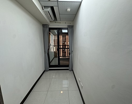 社宅出租~世界花園2房車~全新交屋 - Image 6