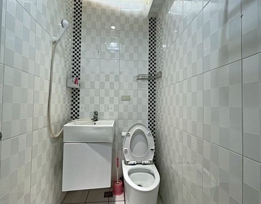 北屯興安商圈旁工作室出租歡迎配件 - Image 15