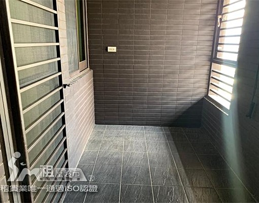 🏙️✨新莊副都心|景觀大二房+書房電梯宅!✨ - Image 13