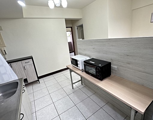 中山公園電梯旁2房，光線好，通風佳 - Image 5