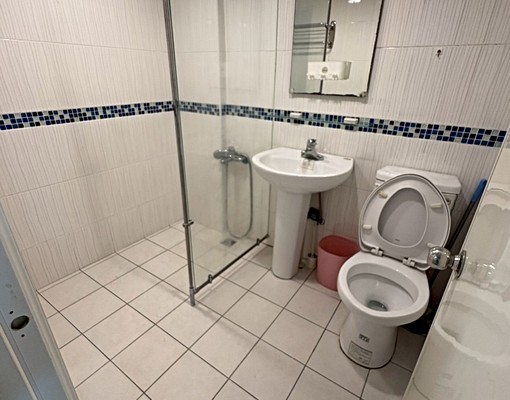 全新雙衛浴+租補～全新～包網路 - Image 3