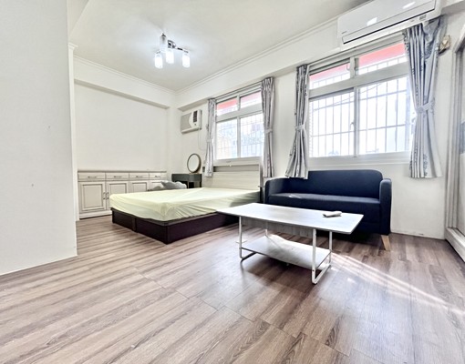 可貓💕可租補💕獨洗曬超大空間💕超大衣櫃💕超強採光 - Image 1