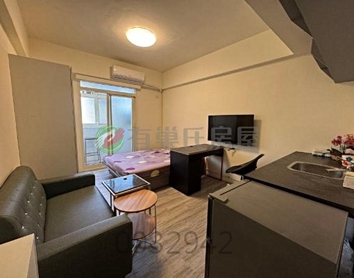 真理學區-好天地精美-大套房有陽台((女屋主僅限租女生 - Image 1