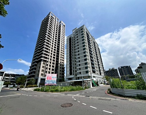 台積電全新大樓3房+平車(高樓層) - Image 10