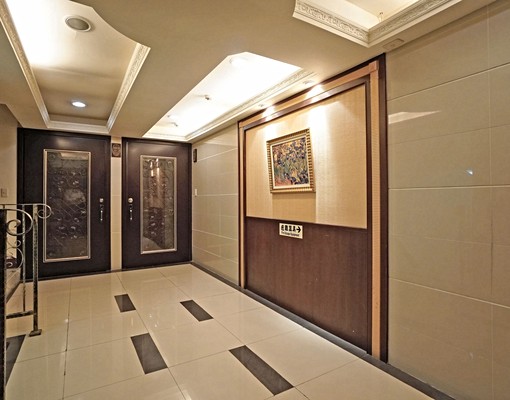 亞灣AI輝達特貿三承億酒店三多捷運三房平車 - Image 15