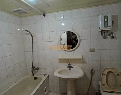 兆基🏡近巨城~可租補大套房 - Image 6