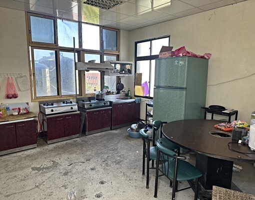 市中心國泰路近火車站 - Image 2