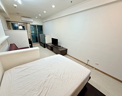 小劉租屋～優質大坪數套房～近ＳＯＧＯ - Image 3