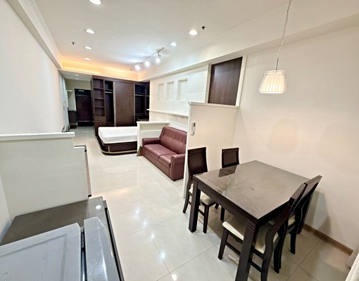 小劉租屋～優質大坪數套房～近ＳＯＧＯ - Image 1