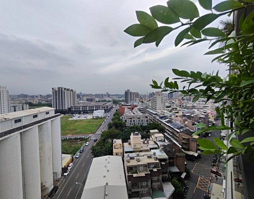 左營榮總高鐵景觀2+1房百萬裝潢家具電全室內27坪*5年屋 - Image 9