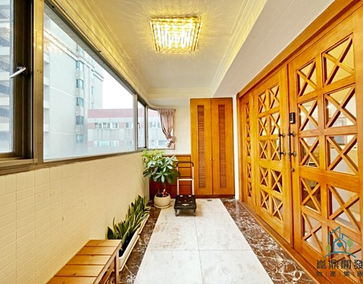 文心公園旁「熊貓帝國」樓中樓雙平車 - Image 5