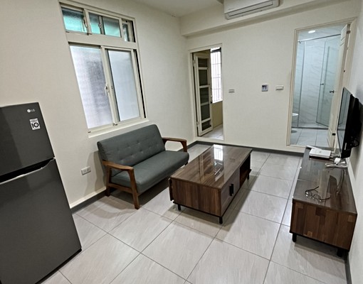 全新裝潢套房近捷運江子翠 - Image 1