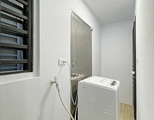 逢甲台電包水★質感系統裝潢★陽台獨洗 - Image 11