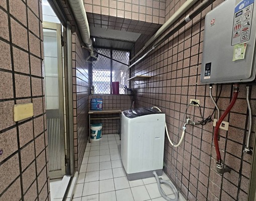 太原車站三房+休旅車位︱台水電︱捷運五分鐘︱近商圈生活機能好 - Image 11