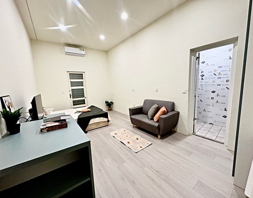 桃鶯路漂亮裝潢套房/可租補/獨洗曬/含網路.機車位/台電計價 - Image 5