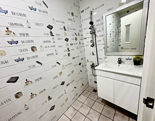 桃鶯路漂亮裝潢套房/可租補/獨洗曬/含網路.機車位/台電計價 - Image 9