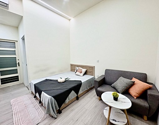 搶手美裝潢大套房/可租補/台電計價/含網路.機車位.飲水機 - Image 1