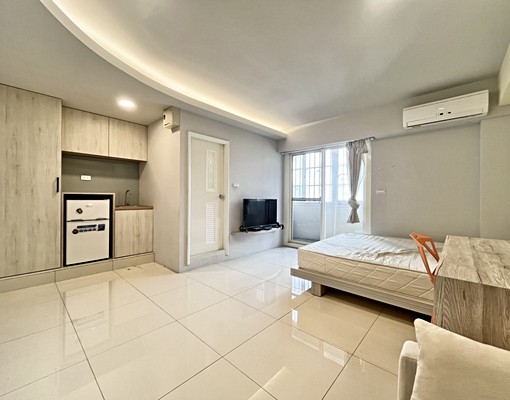 可租補漂亮大套房💖流理臺💖陽台獨洗曬🌟電梯大樓 - Image 2