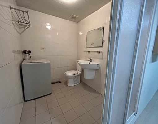 近成大🏫可租補💰獨立洗衣機🧺|生活圈方便 - Image 7