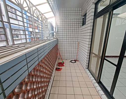 華勛陽台進出溫馨新裝三房 - Image 10