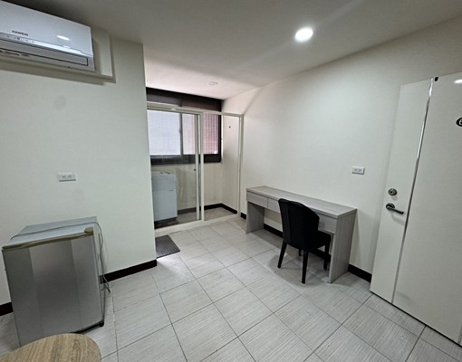 太原路西屯路，採光漂亮大套房 - Image 5