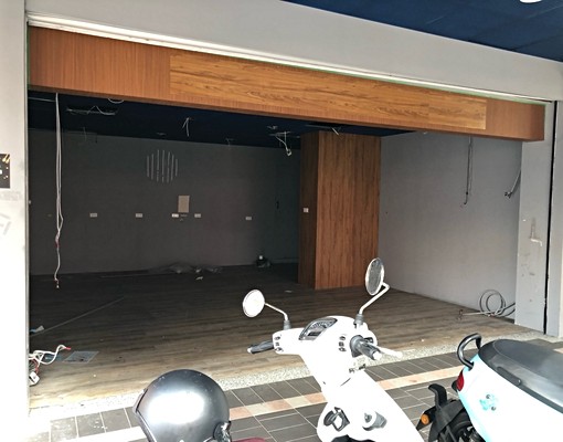 中壢黃金店面/位於三角窗/可營登/稅外加 - Image 1