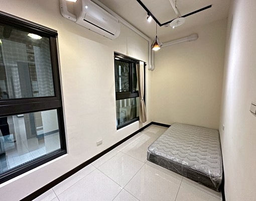 海山捷運★世界花園｜美妝大二房車｜含傢俱★不可寵★租金便宜★ - Image 11