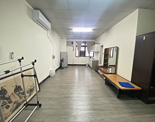 租金含水含管附傢俱電南崁大套房 - Image 2