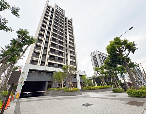 高雄大學★傢俱齊全★明亮兩房+機上車位★可租補 - Image 14