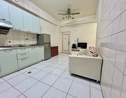 總管家~嶺東二房低樓層"可租補~可租補~ - Image 2