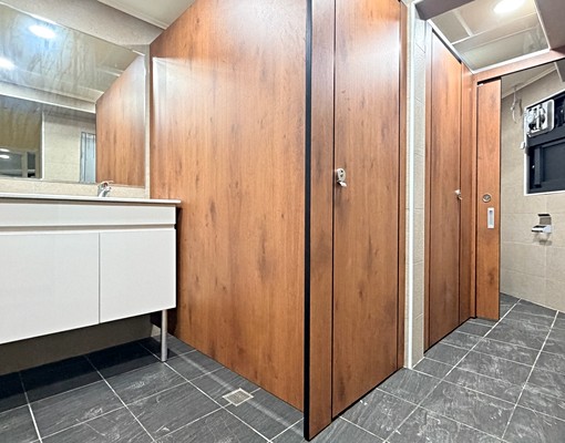 市政府捷運旁黃金商辦/雙出入口/可分租 - Image 4