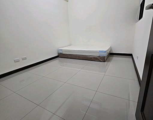 可租補!民族公園旁6年電梯大樓稀有前後陽台大兩房 - Image 9