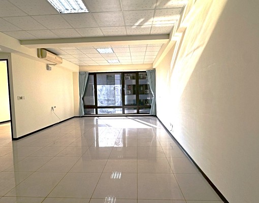 租亞昕平方四房車★幸福捷運550公尺★福美公園★全聯福利中心 - Image 1