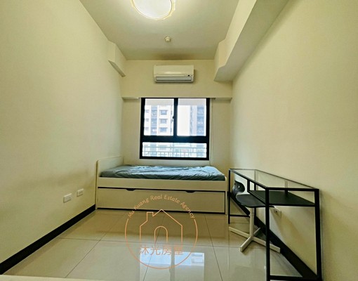 💥含車位+雙衛浴💥南區電梯大樓僅租$22,000! - Image 6