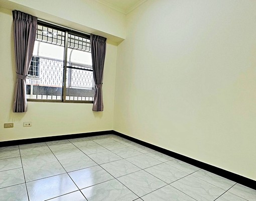 文心崇德商圈🍁崇德第一家💫機能優💫四房含車可租補設戶籍 - Image 4