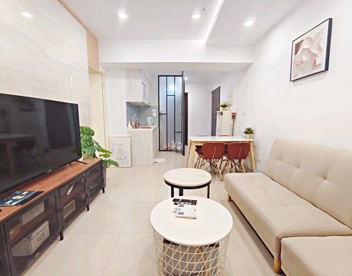 三多商圈全新大樓3房2衛平面車位，全新裝潢 - Image 1