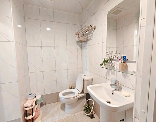 三多商圈全新大樓3房2衛平面車位，全新裝潢 - Image 13