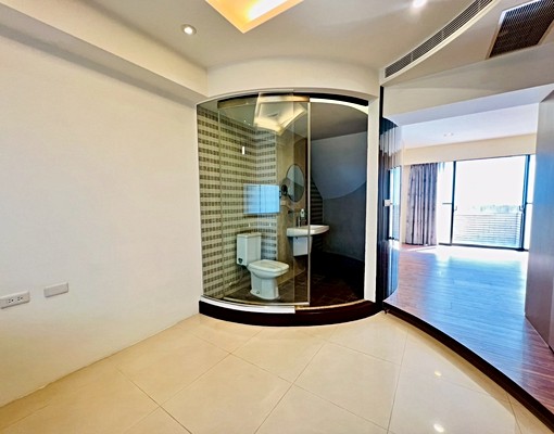 ✨近IKEA、文心森林公園✨四房別墅出租,雙車位超讚 - Image 6