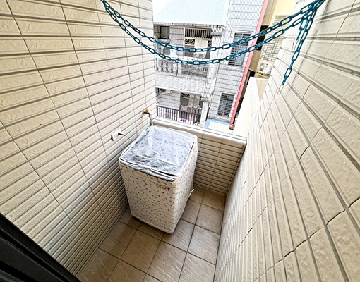 西屯區✨近新光三越✨大坪數✨可租補✨陽台獨洗獨曬 - Image 4